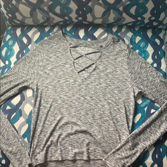 Hollister Women's V-Neck Long Sleeve - Picture 1 of 1
